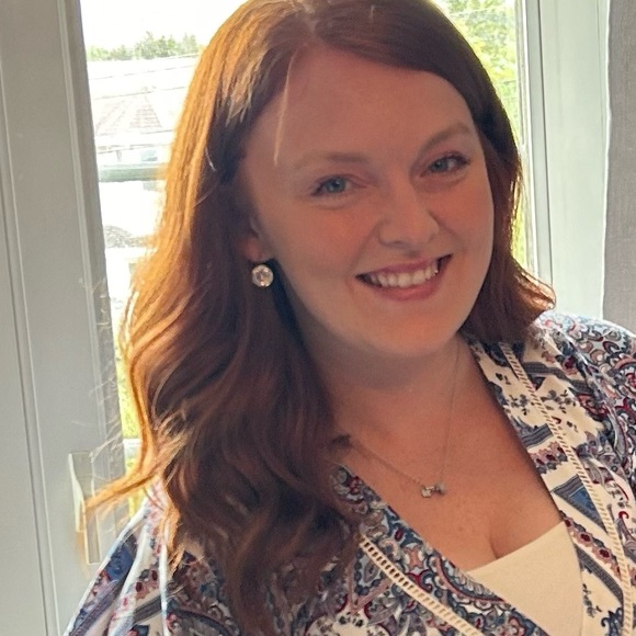 Meet your Posher, Heather - Picture 1 of 1